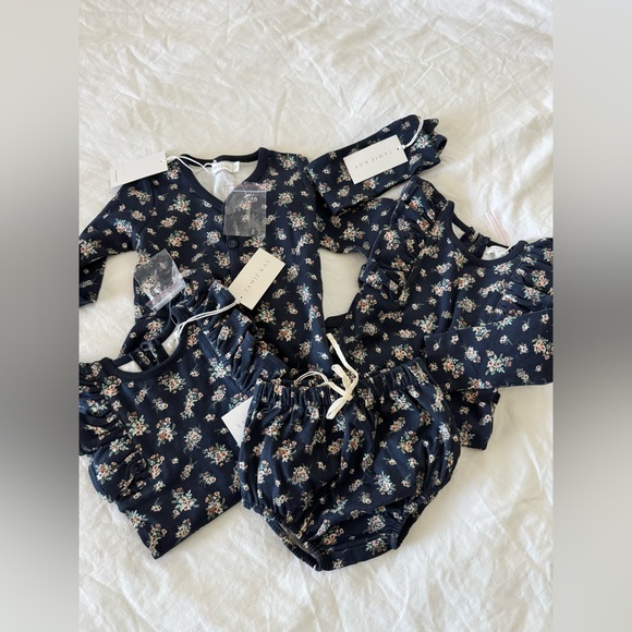 Other - Jaime Kay NWT Bundle Set - 1 YR